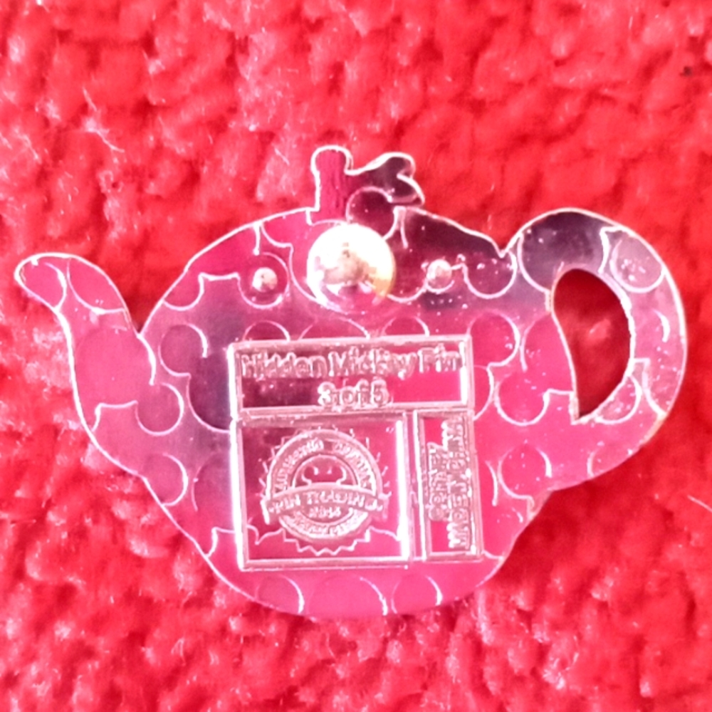 DISNEY TWEEDLE TEA POT PIN - Picture 3 of 3